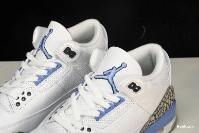 “UNC” RETRO JORDAN CT8532-104 3 AIR WHITE 0830